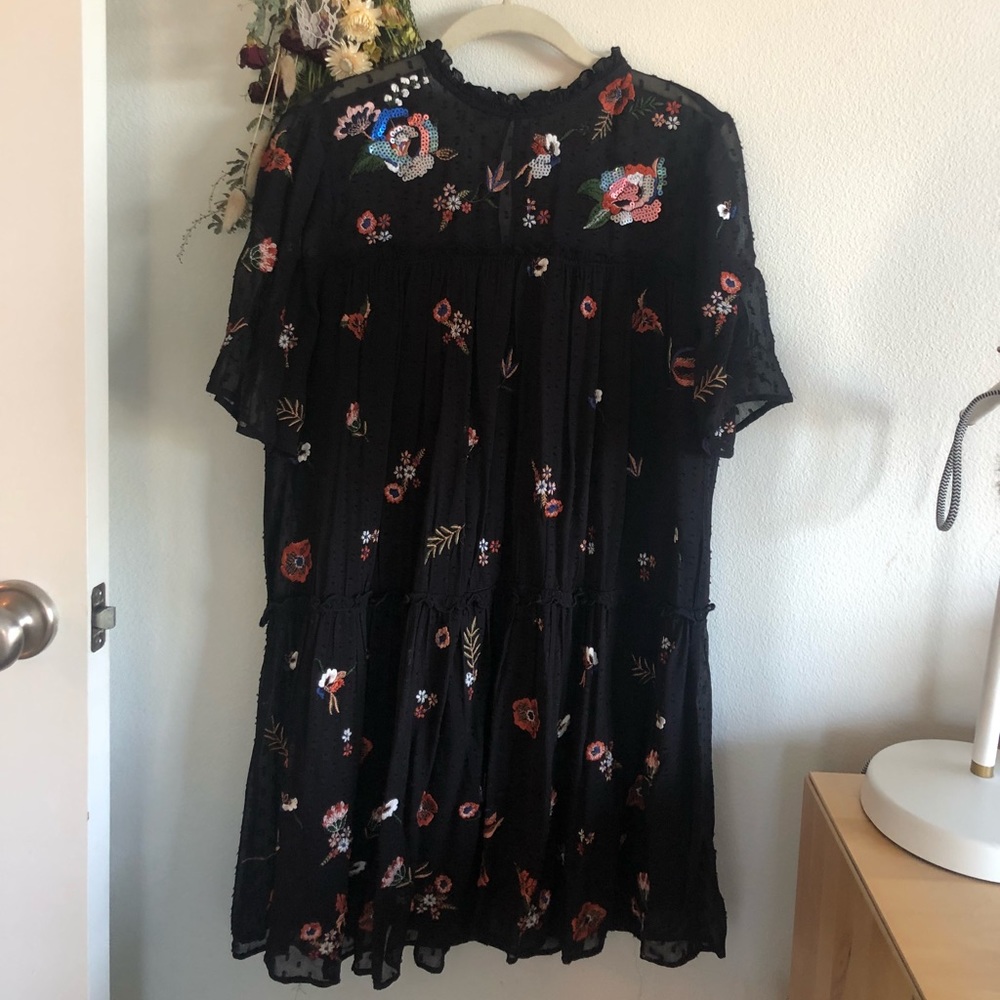 Black flower Zara dress